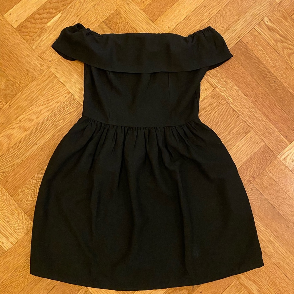 Black Abercrombie off the shoulder dress